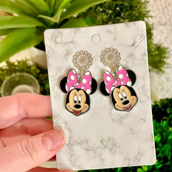 Minnie Mouse Disney Dangle Earrings - Picture 4 of 4